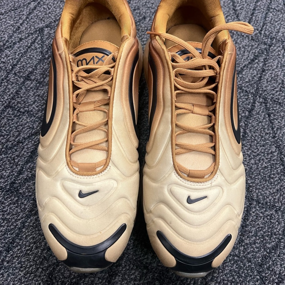 Nike Men's Tan and Black Sneakers